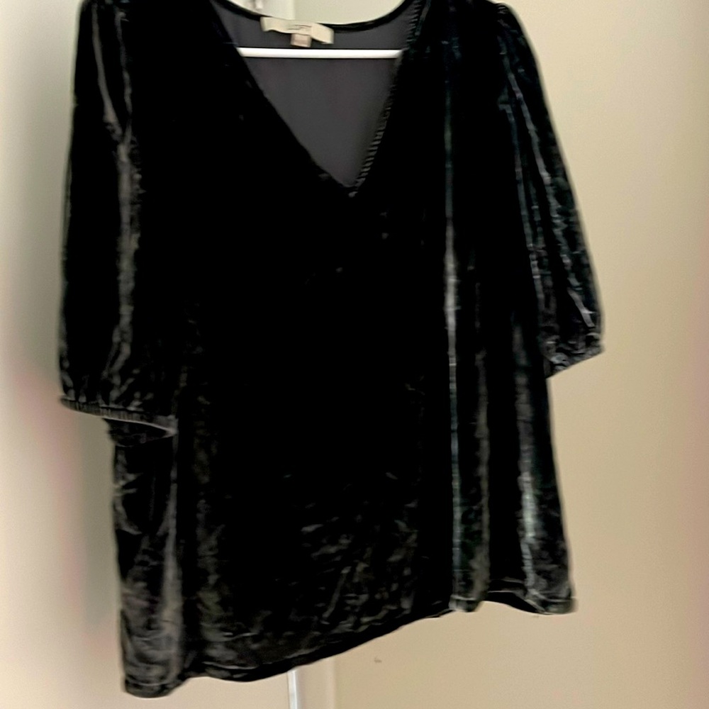 Black Velvet Loft top